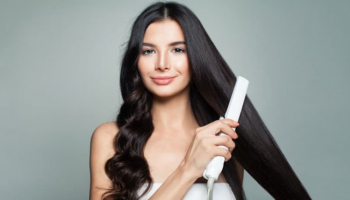 Hot Comb vs Flat Iron: What to Buy in 2022
