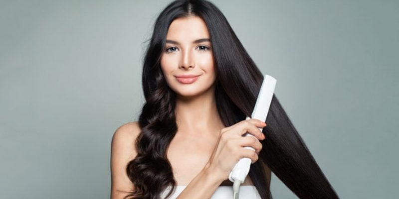 Hot Comb vs Flat Iron: What to Buy in 2022